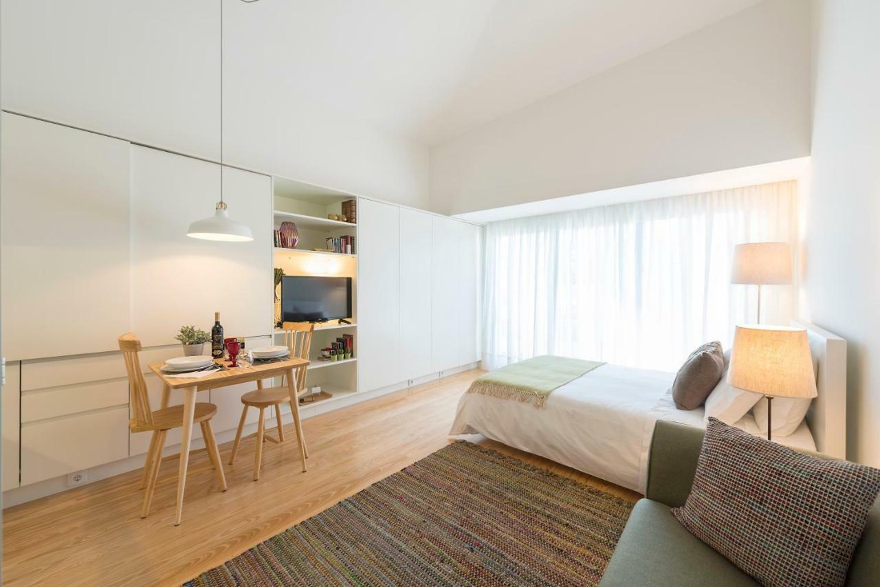 Bright Downtown Apartment Porto Bagian luar foto