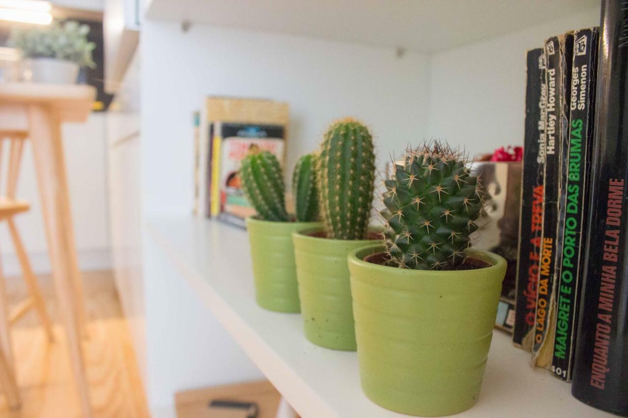 Bright Downtown Apartment Porto Bagian luar foto